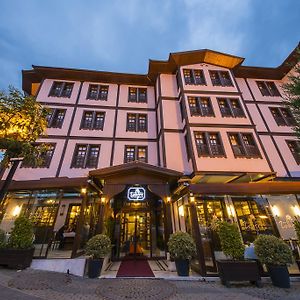 Zalifre Hotel
